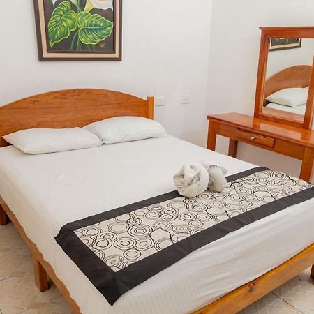 Hotel Las Palmas Cancun Centro Bagian luar foto